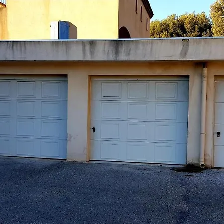 Superbe Appartement Vue Mer Avec Box Prive La Ciotat